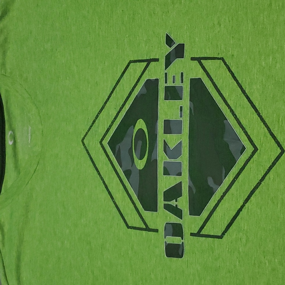 XL Oakley Tee